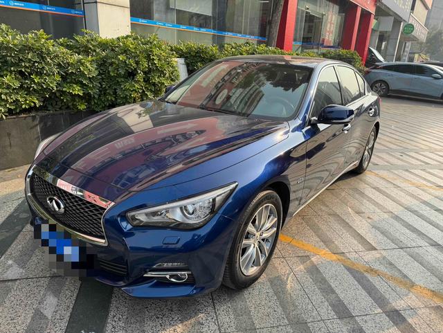 Infiniti Q50L