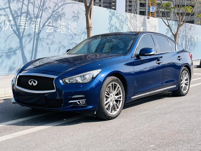 Infiniti Q50L