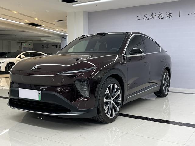 NIO EC7