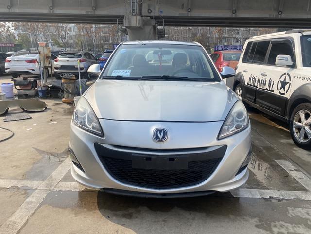 Changan Yuexiang V5