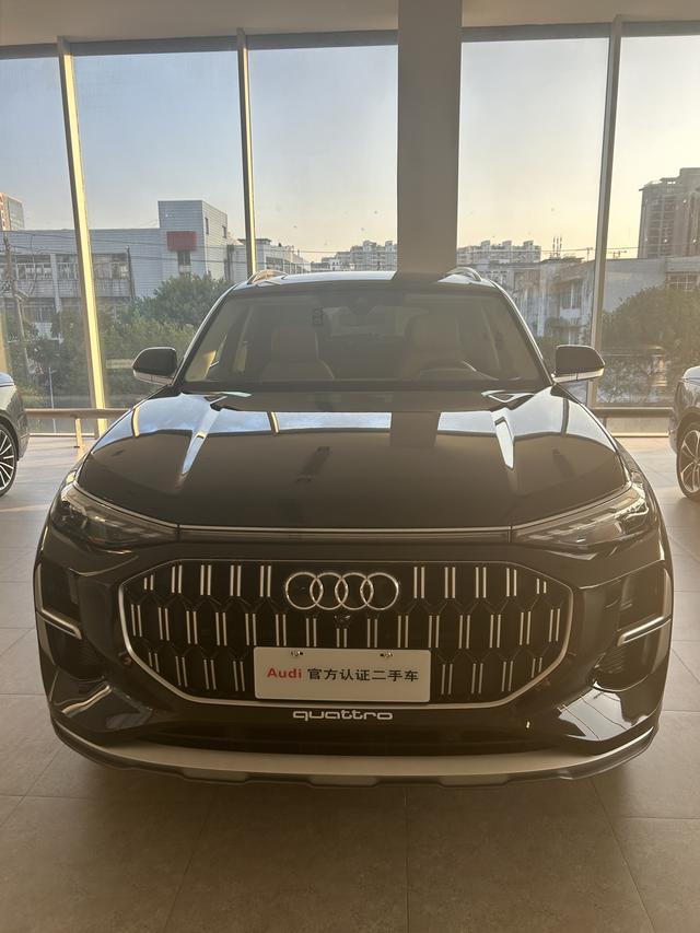 Audi Q6