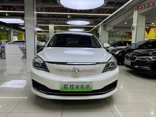 Dongfeng Fengshen E70