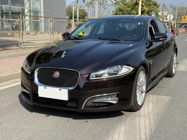 Jaguar XF