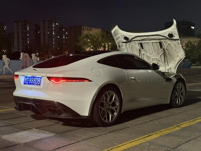 Jaguar F-TYPE