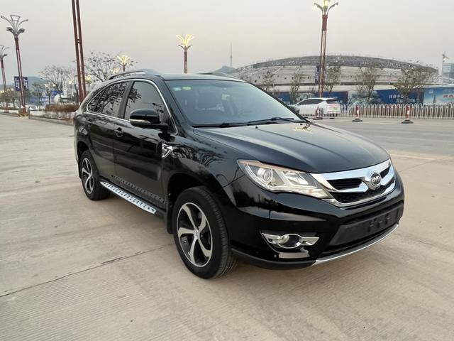 BYD S7