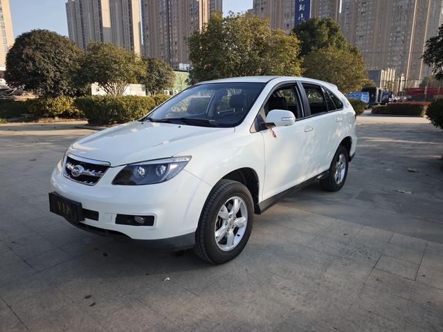 BYD S6