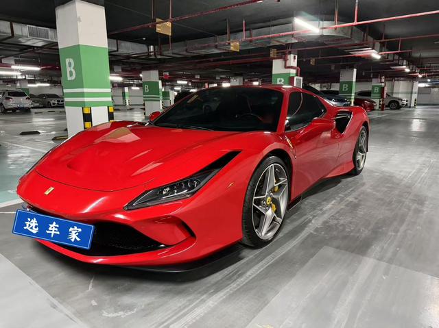 Ferrari F8