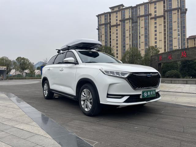 Oshan Changan Auchan X7