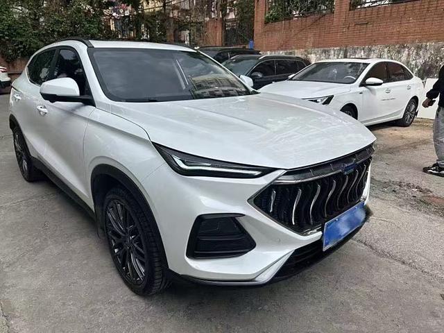 Oshan Changan Auchan X5