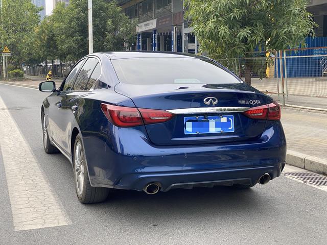 Infiniti Q50L