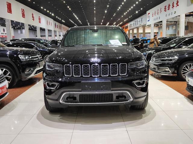 Jeep Grand Cherokee (imported)