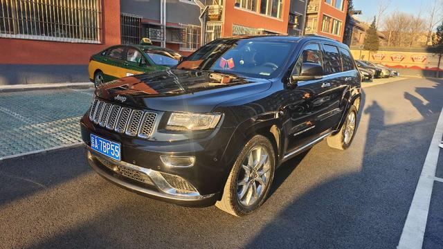 Jeep Grand Cherokee (imported)