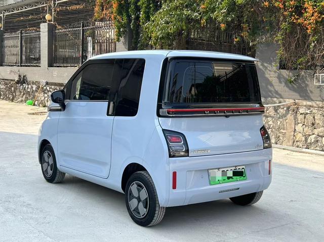 Wuling Air ev clear sky