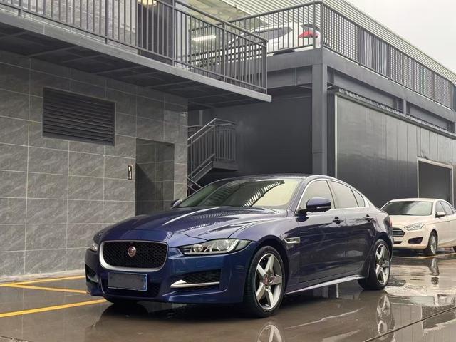 Jaguar XE