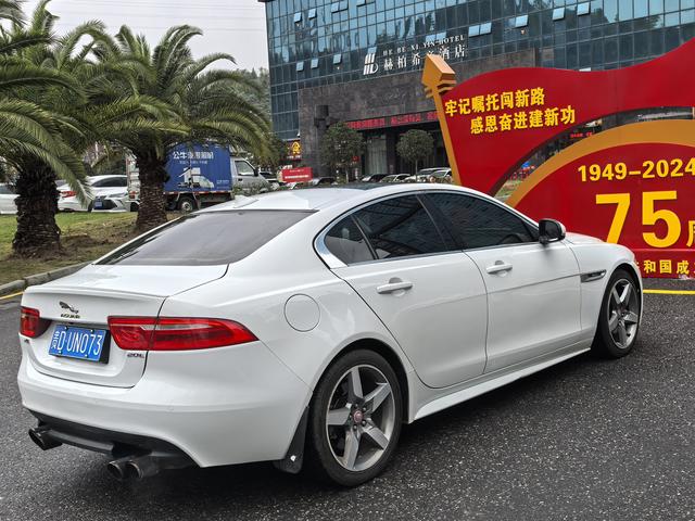 Jaguar XE