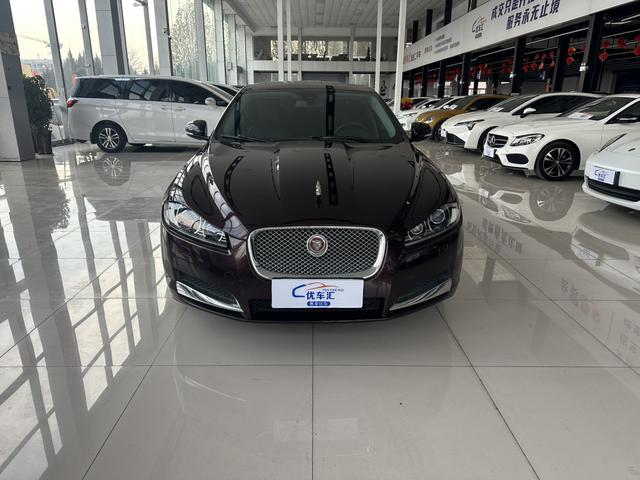 Jaguar XF