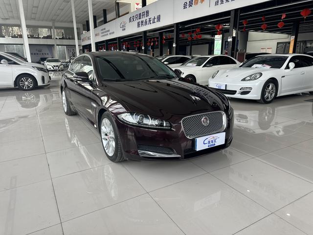 Jaguar XF