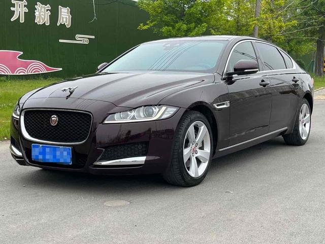 Jaguar XFL