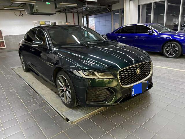 Jaguar XFL