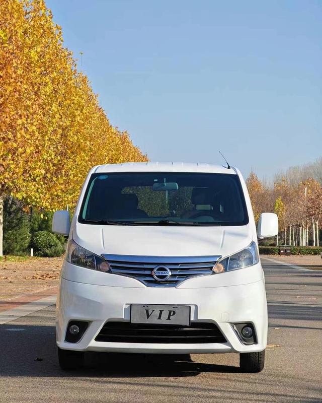 Nissan NV200