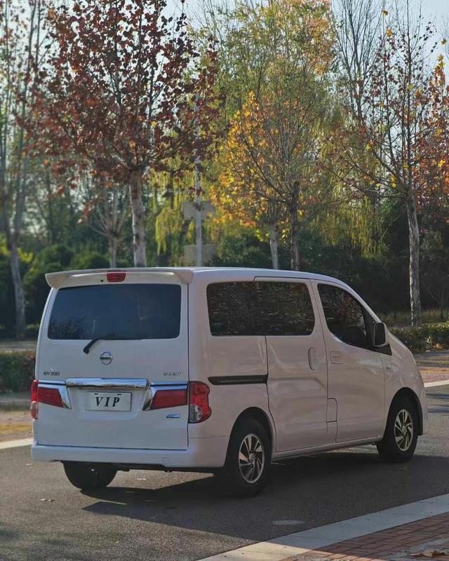 Nissan NV200