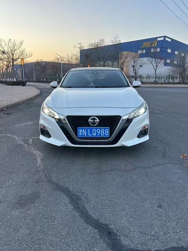 Nissan Altima