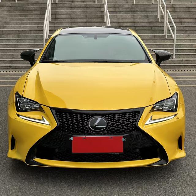 Lexus RC