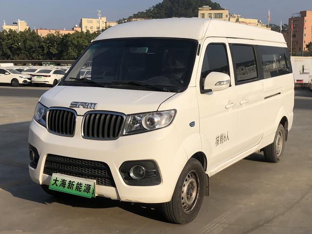 SRM Xinyuan Hiace EV