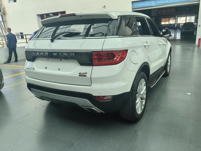 Lu Feng Landwind X7