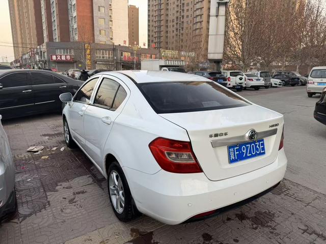 China Zhonghua H230