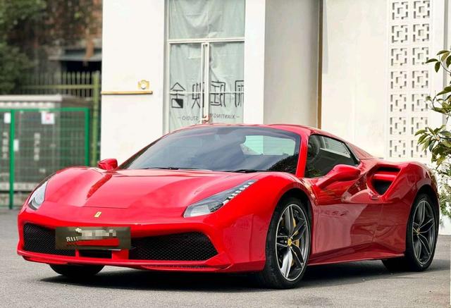 Ferrari 488