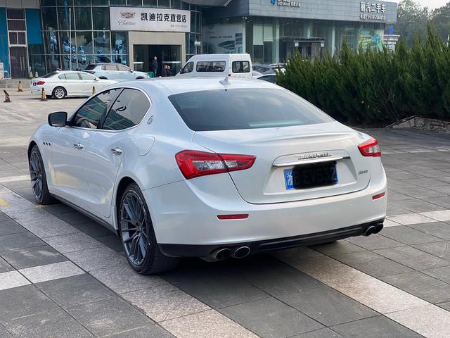 Maserati Ghibli