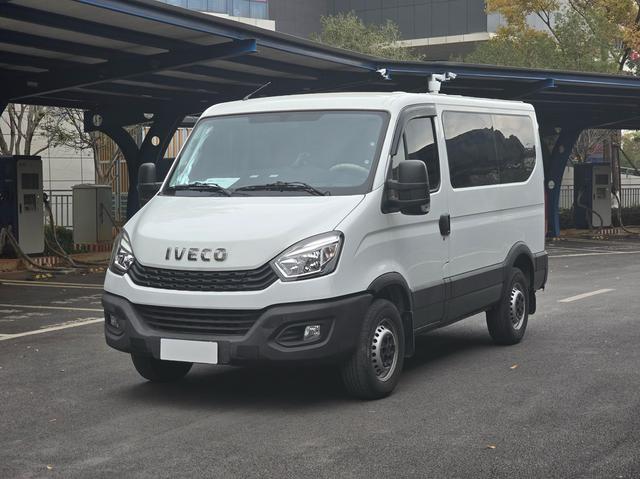 Iveco Wolfson