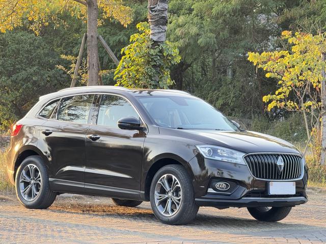 Borgward BX7