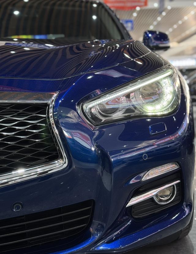 Infiniti Q50L