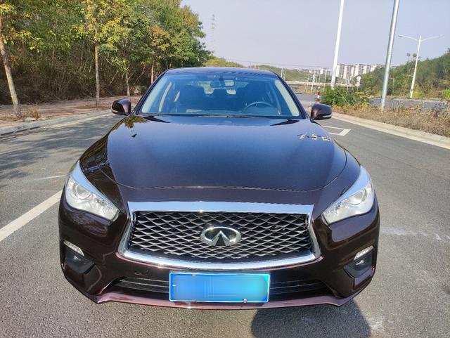 Infiniti Q50L