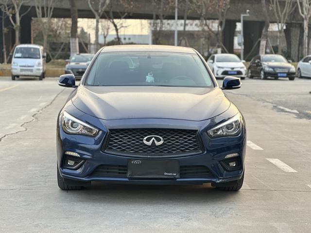 Infiniti Q50L