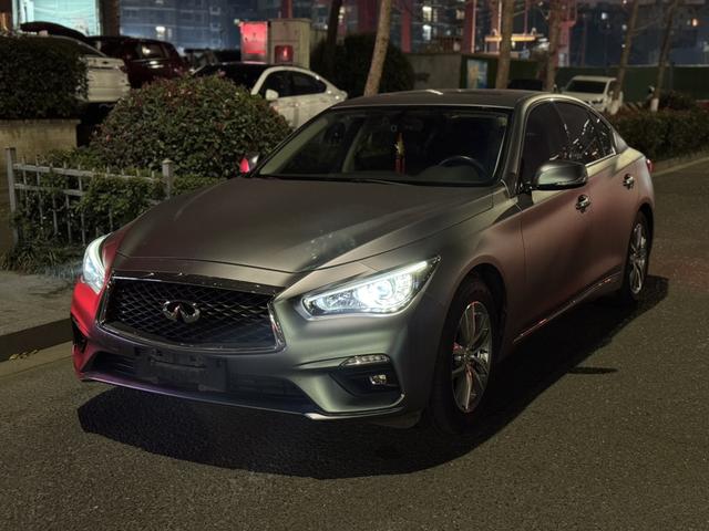 Infiniti Q50L