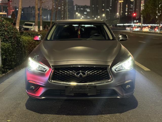 Infiniti Q50L