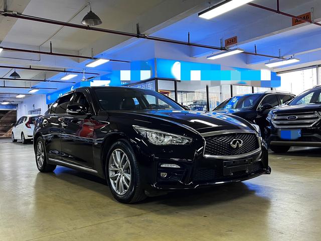 Infiniti Q50L