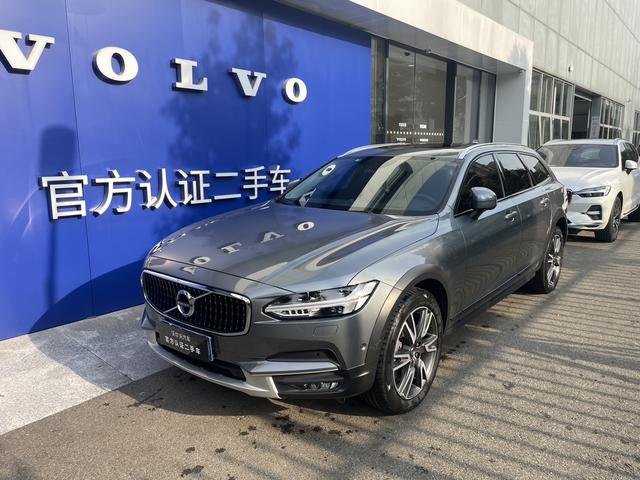 Volvo V90