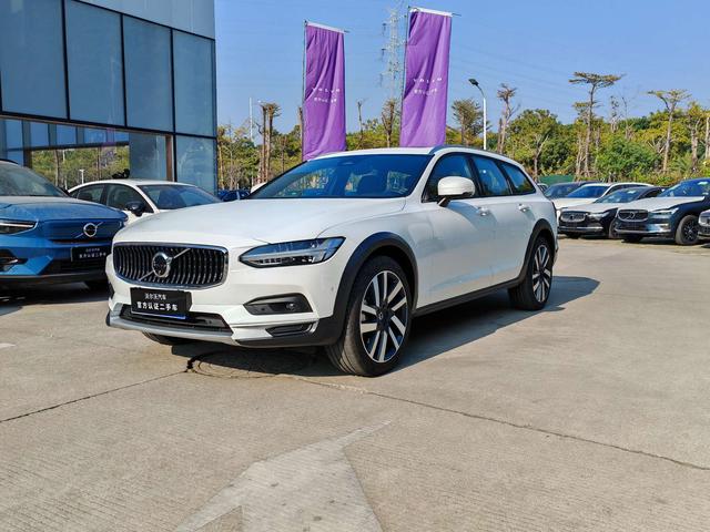 Volvo V90