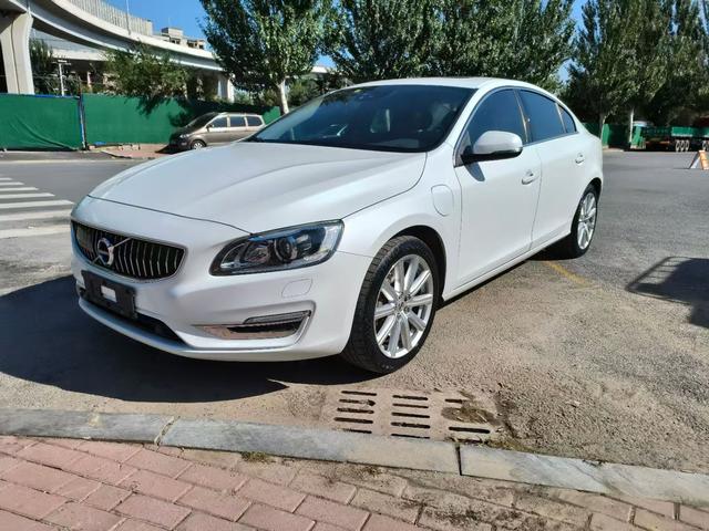 Volvo S60 PHEV