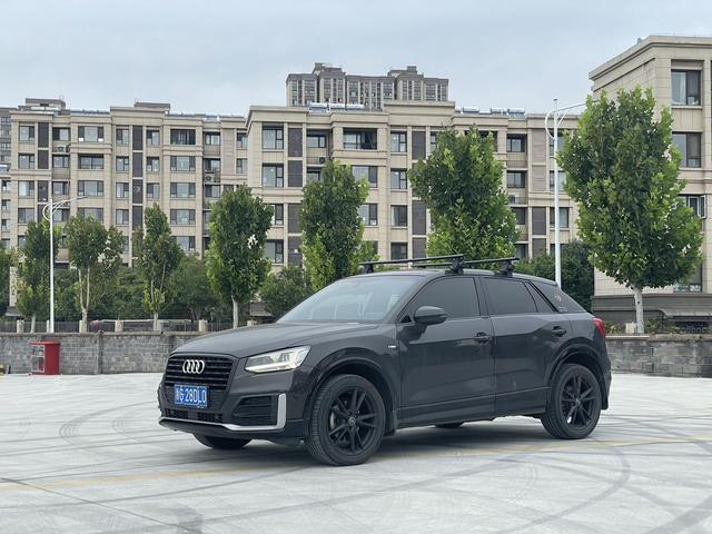 Audi Q2L