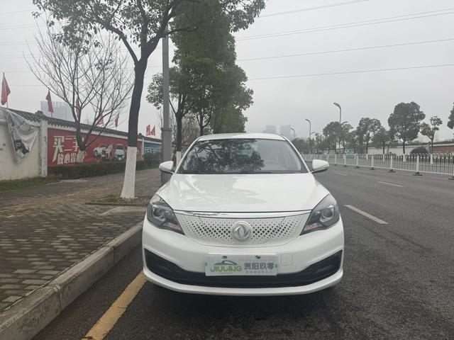 Dongfeng Fengshen E70