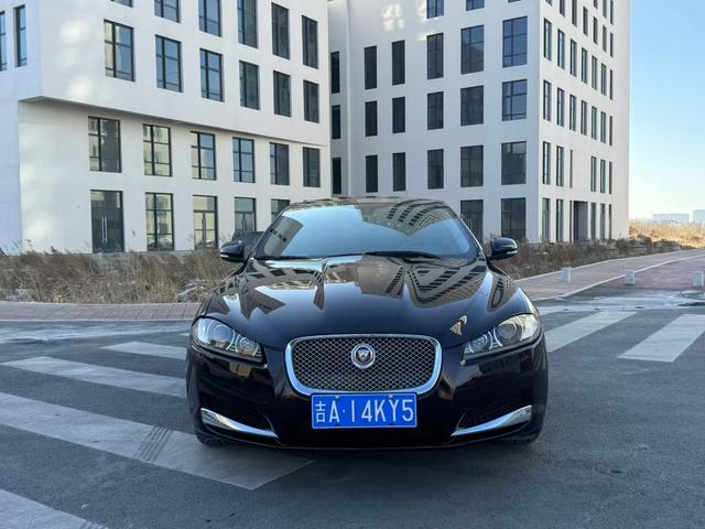 Jaguar XF