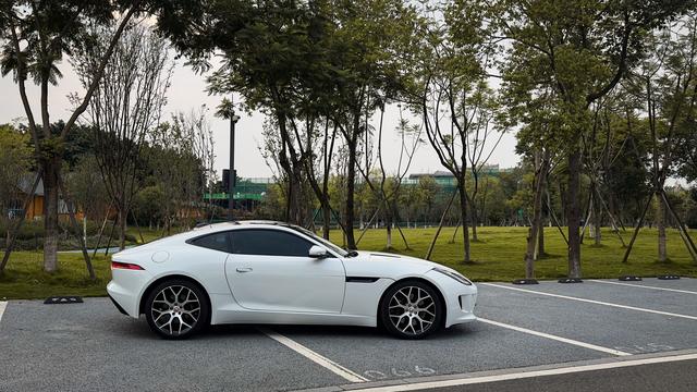 Jaguar F-TYPE