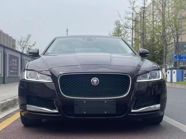 Jaguar XFL