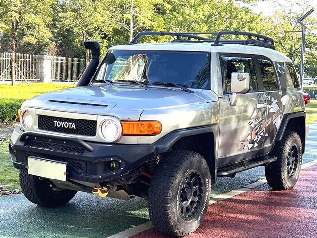 Toyota FJ Cruiser