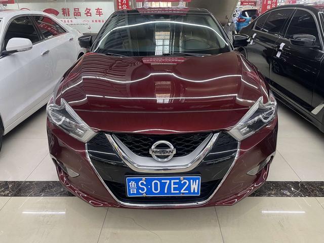 Nissan Sima